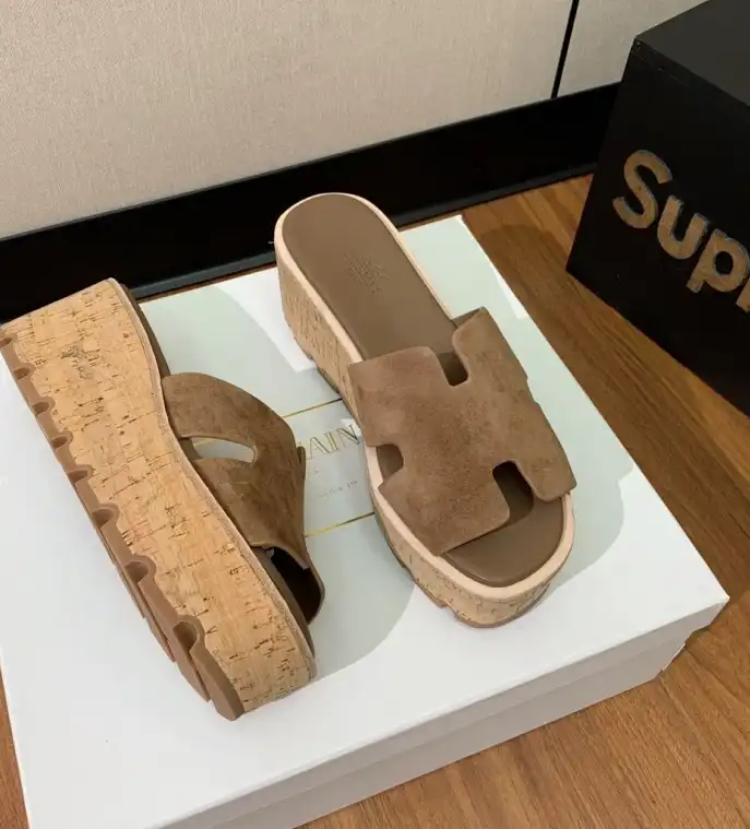 hype Hermes Slippers