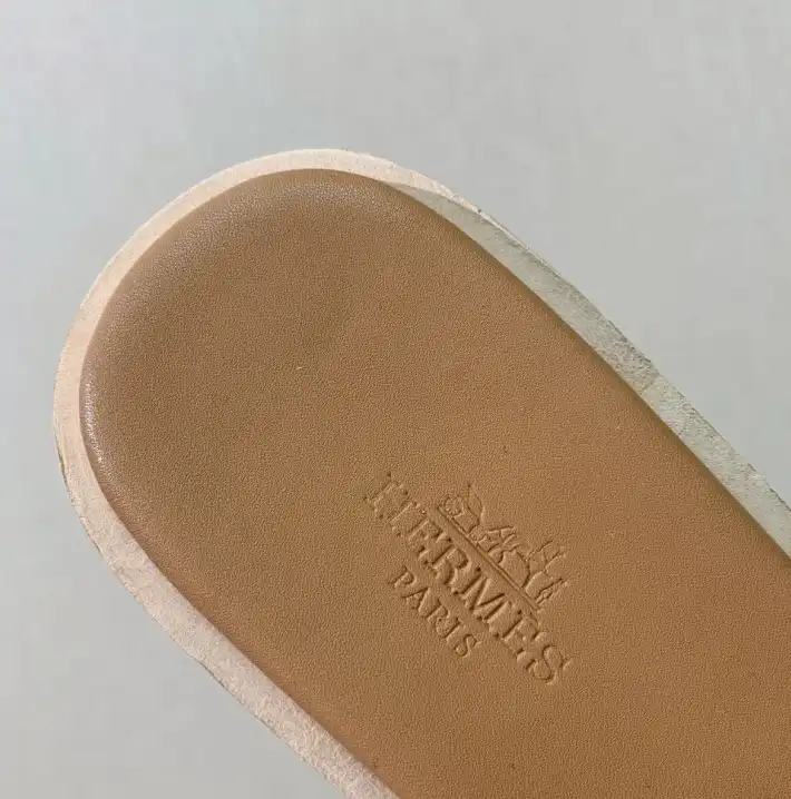 hype Hermes Slippers