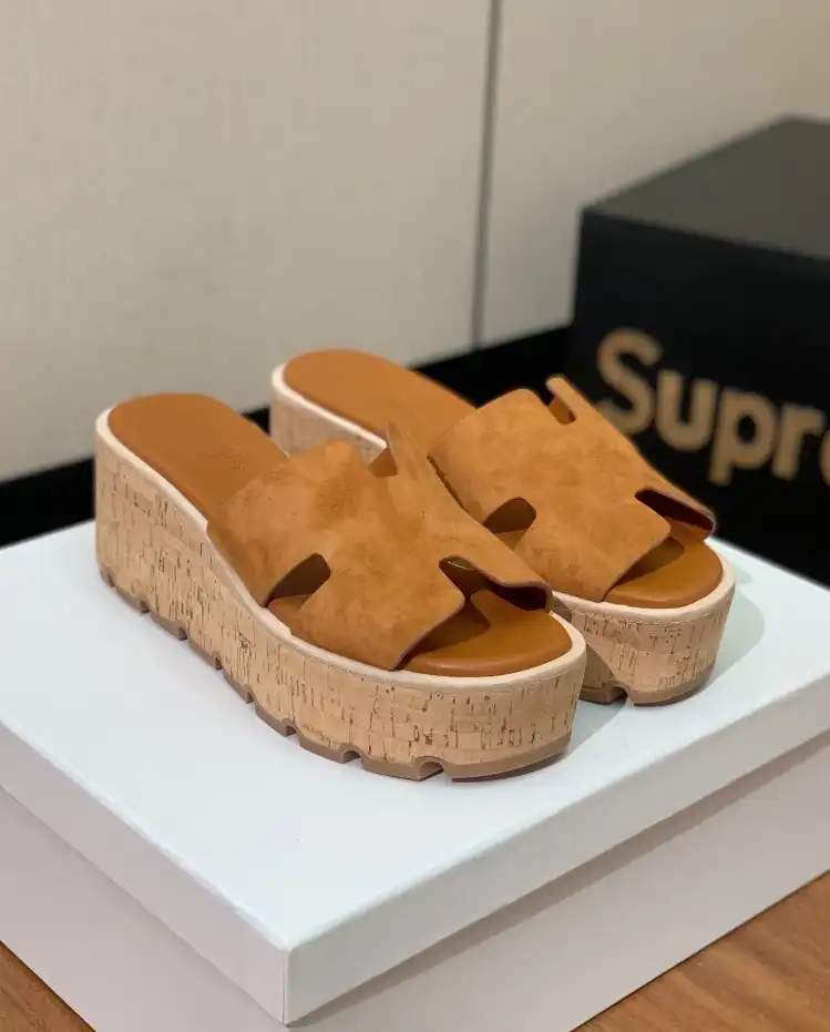 hype Hermes Slippers