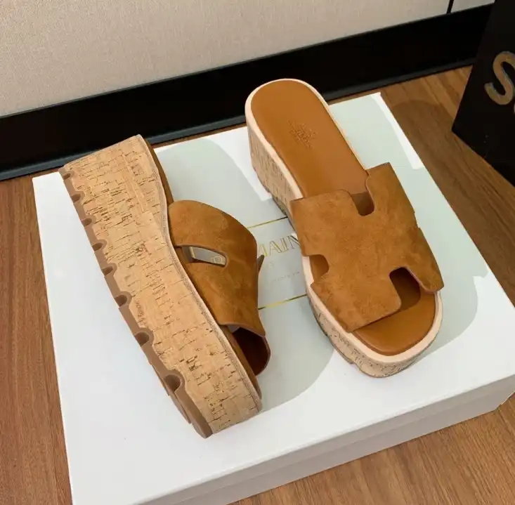 hype Hermes Slippers