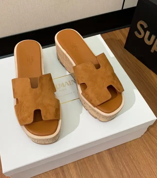 hype Hermes Slippers