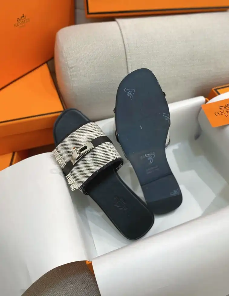 hype Hermes Slippers