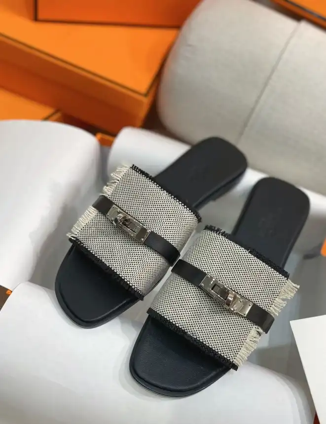 hype Hermes Slippers