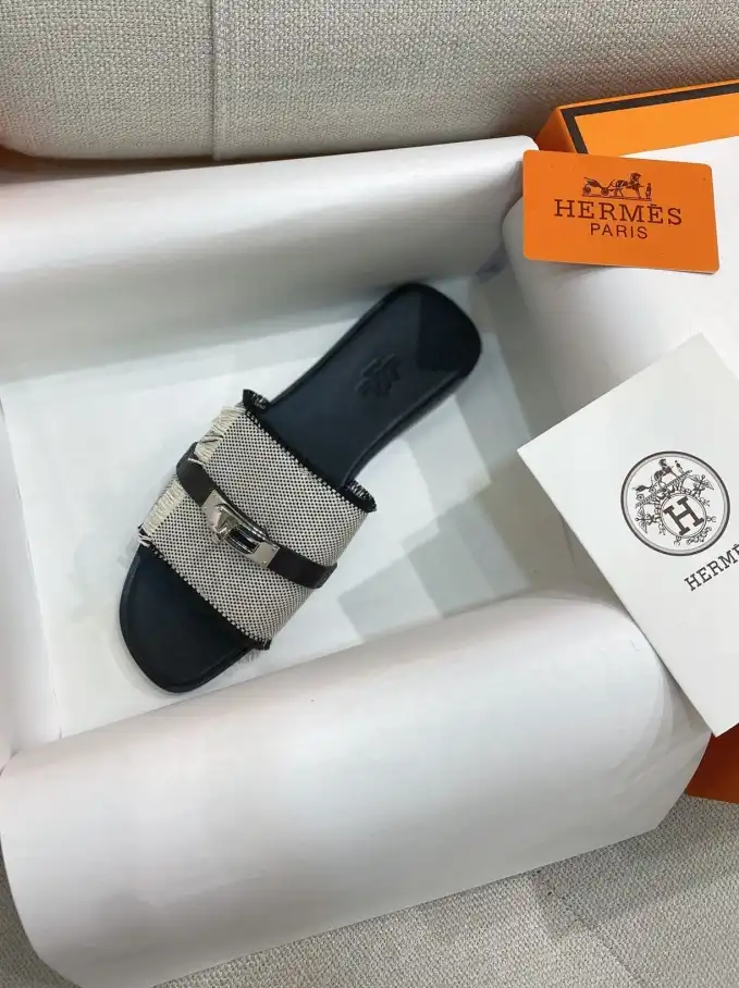 hype Hermes Slippers