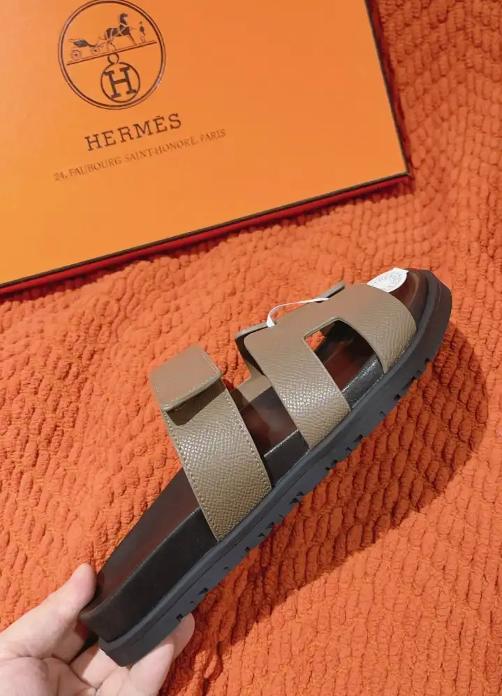 hype Hermes Slippers