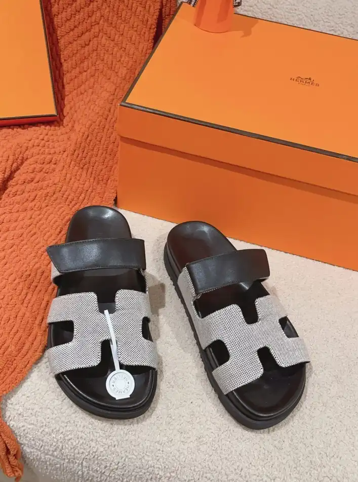 hype Hermes Slippers