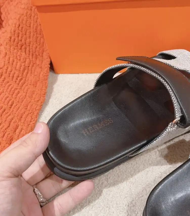 hype Hermes Slippers