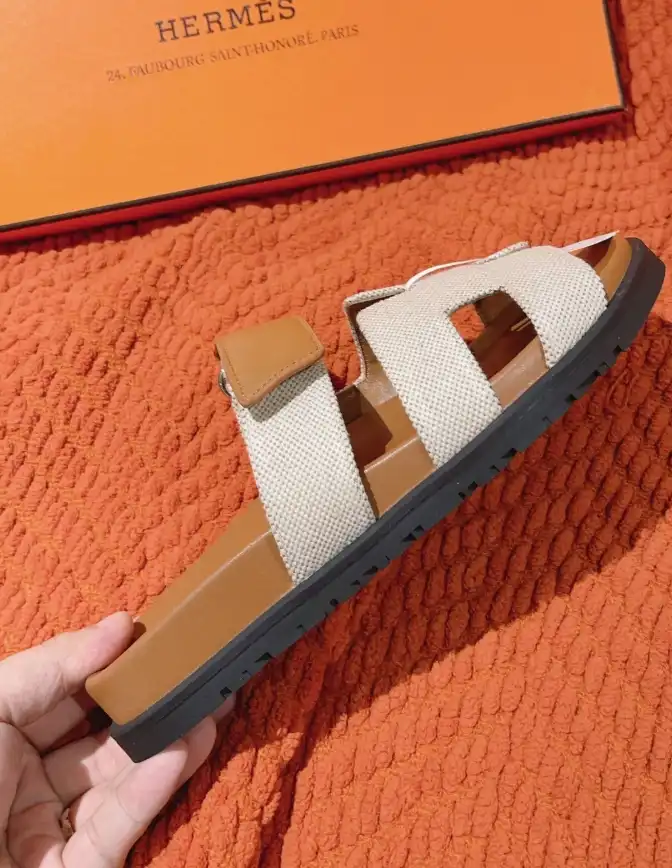 hype Hermes Slippers