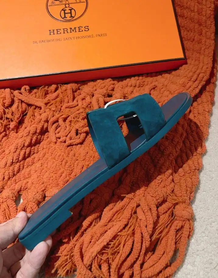 hype Hermes Slippers