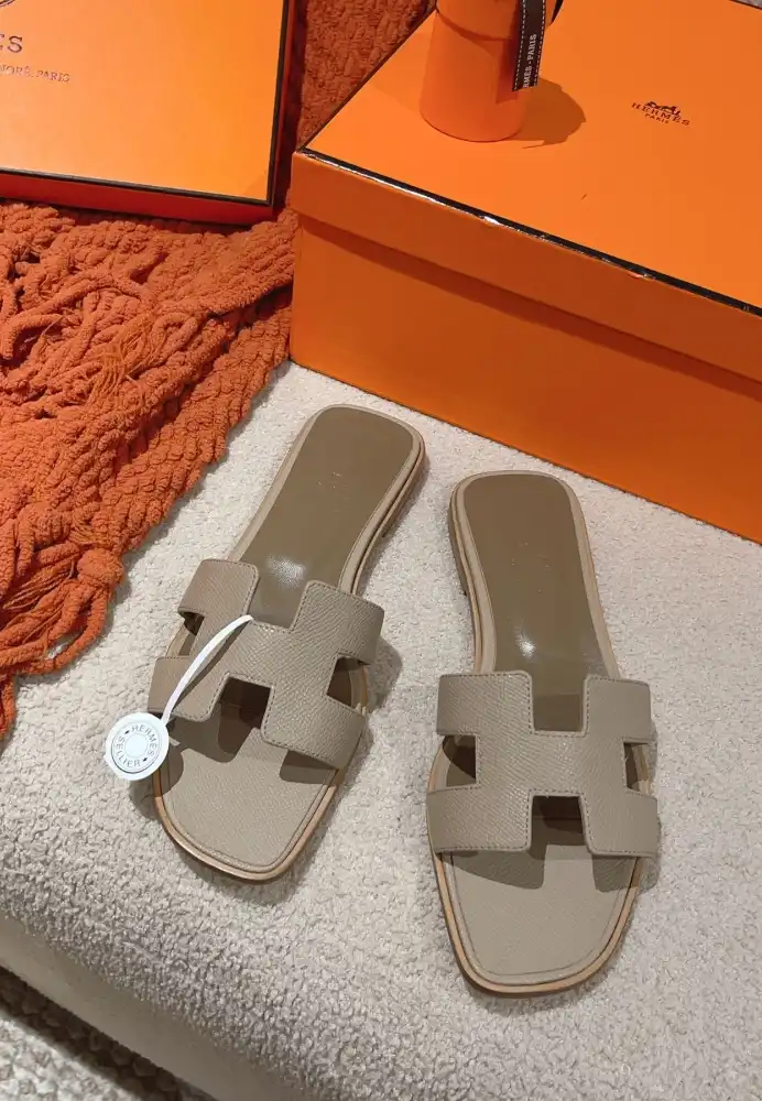 hype Hermes Slippers