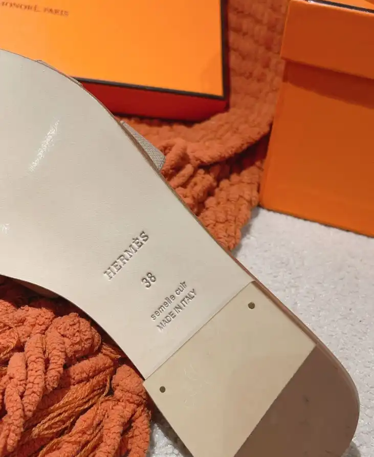 hype Hermes Slippers