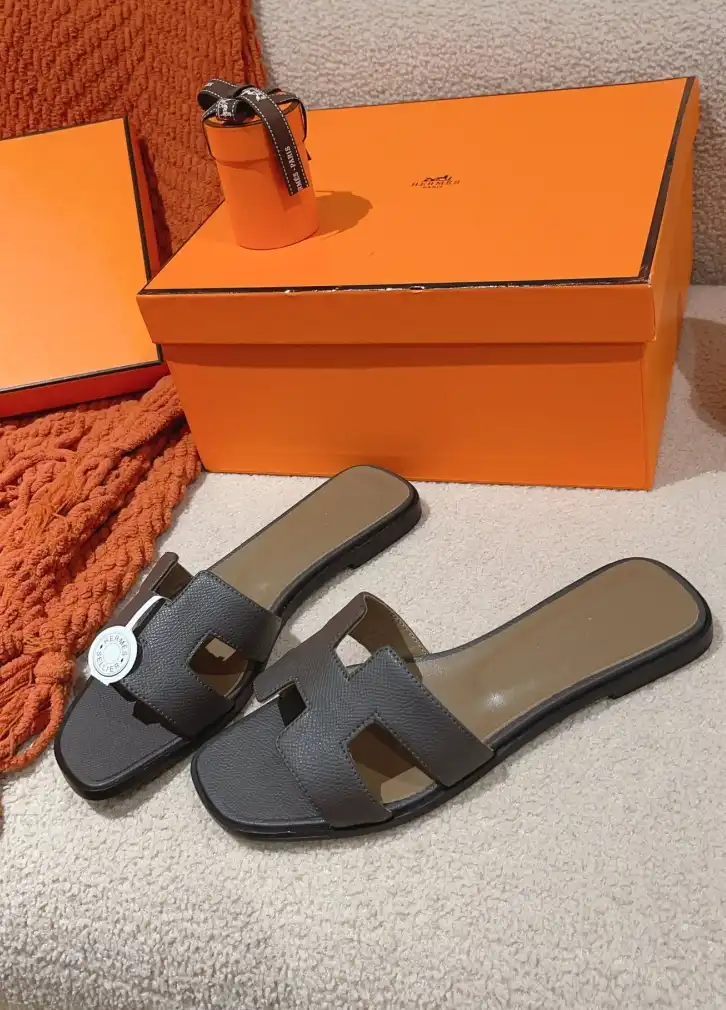 hype Hermes Slippers