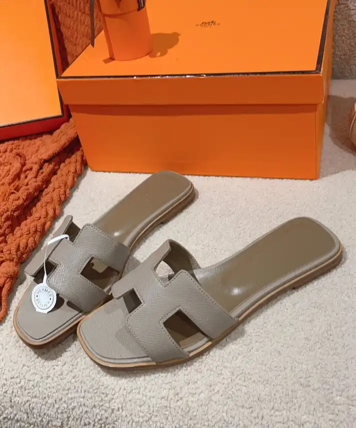 hype Hermes Slippers