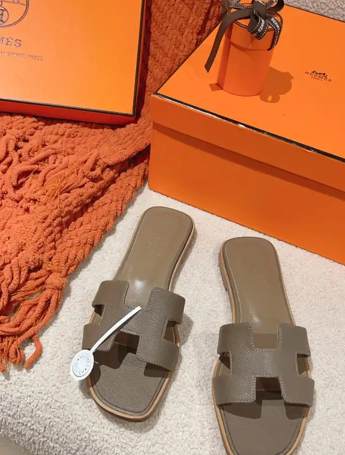 hype Hermes Slippers