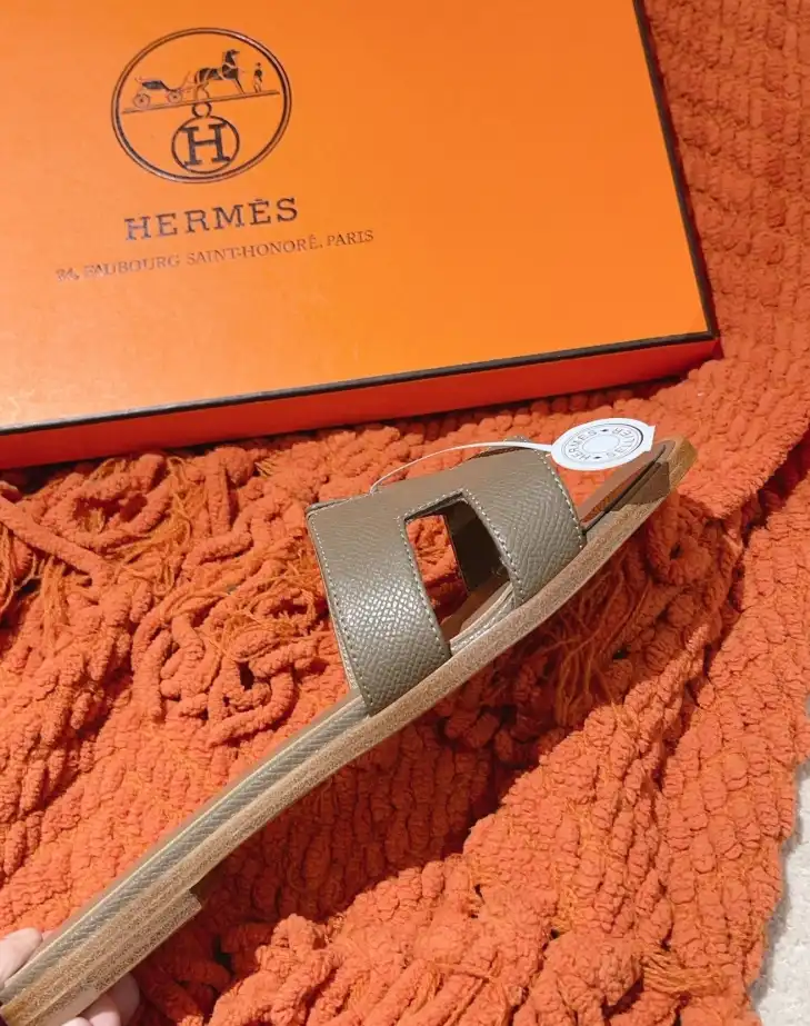 hype Hermes Slippers