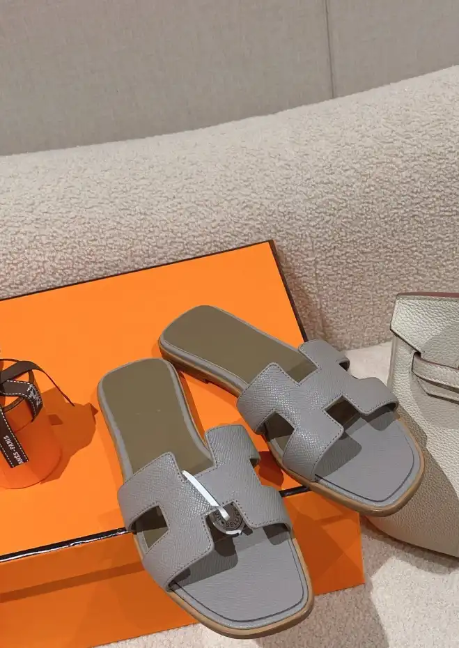 hype Hermes Slippers