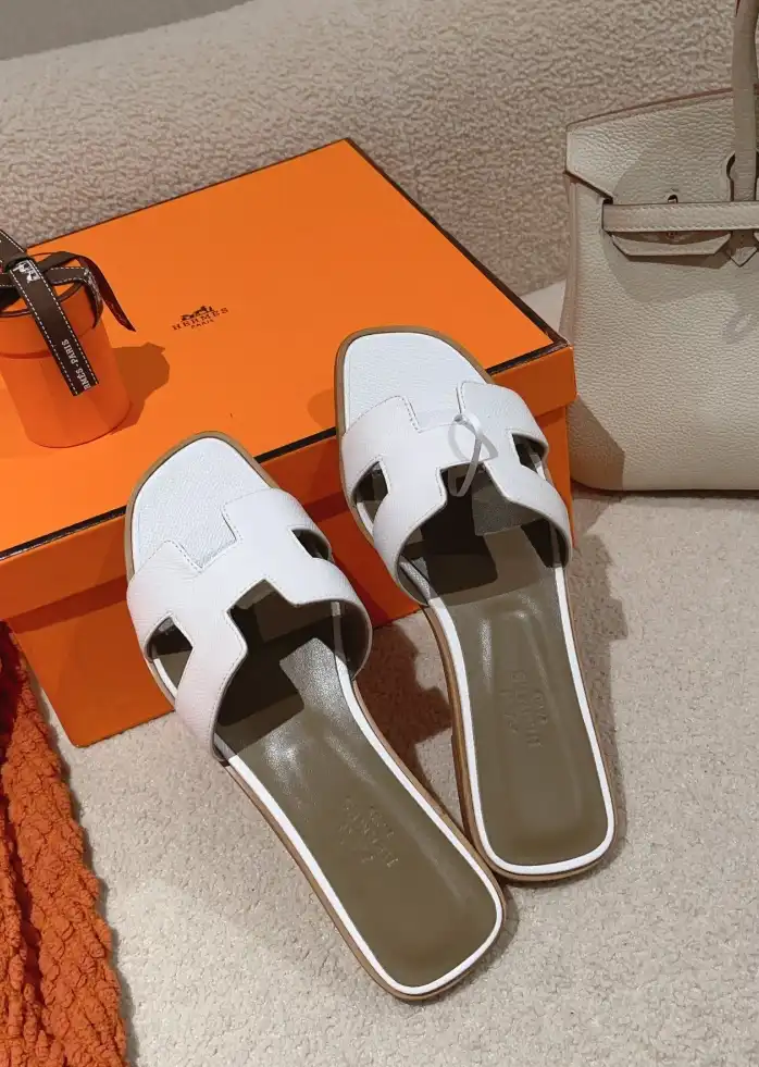 hype Hermes Slippers