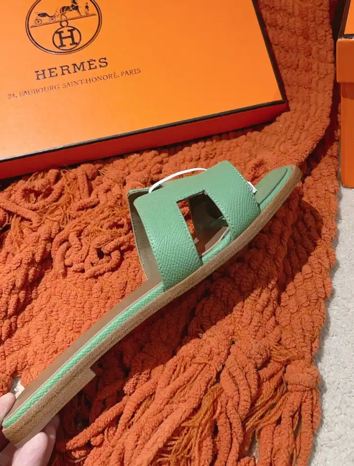 hype Hermes Slippers