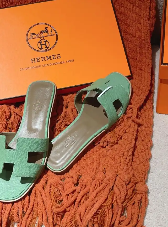 hype Hermes Slippers