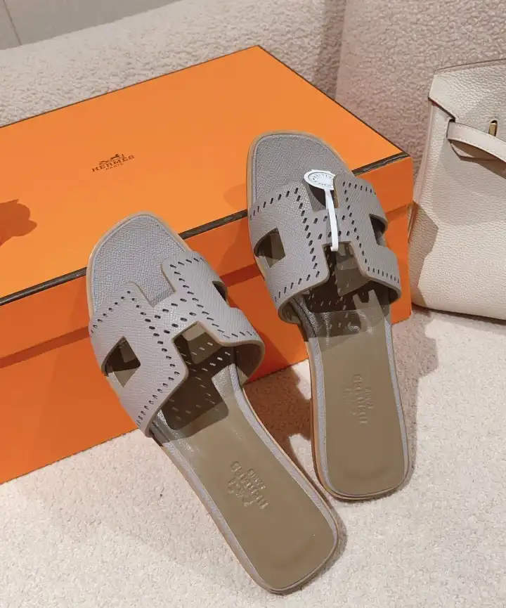 hype Hermes Slippers