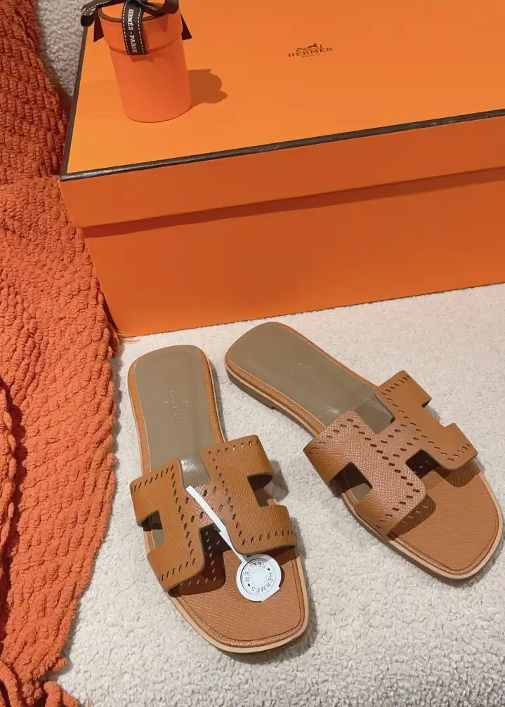 hype Hermes Slippers