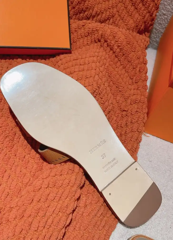 hype Hermes Slippers