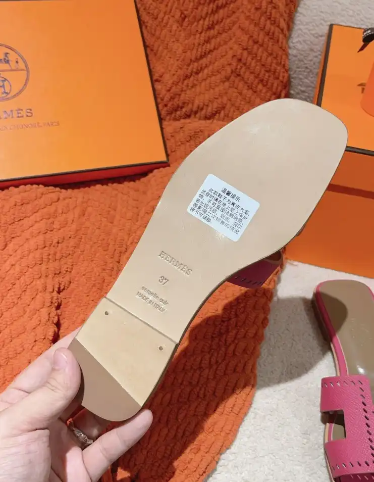 hype Hermes Slippers