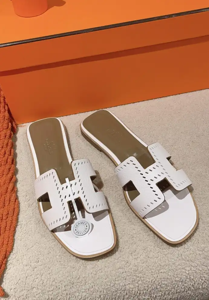 hype Hermes Slippers