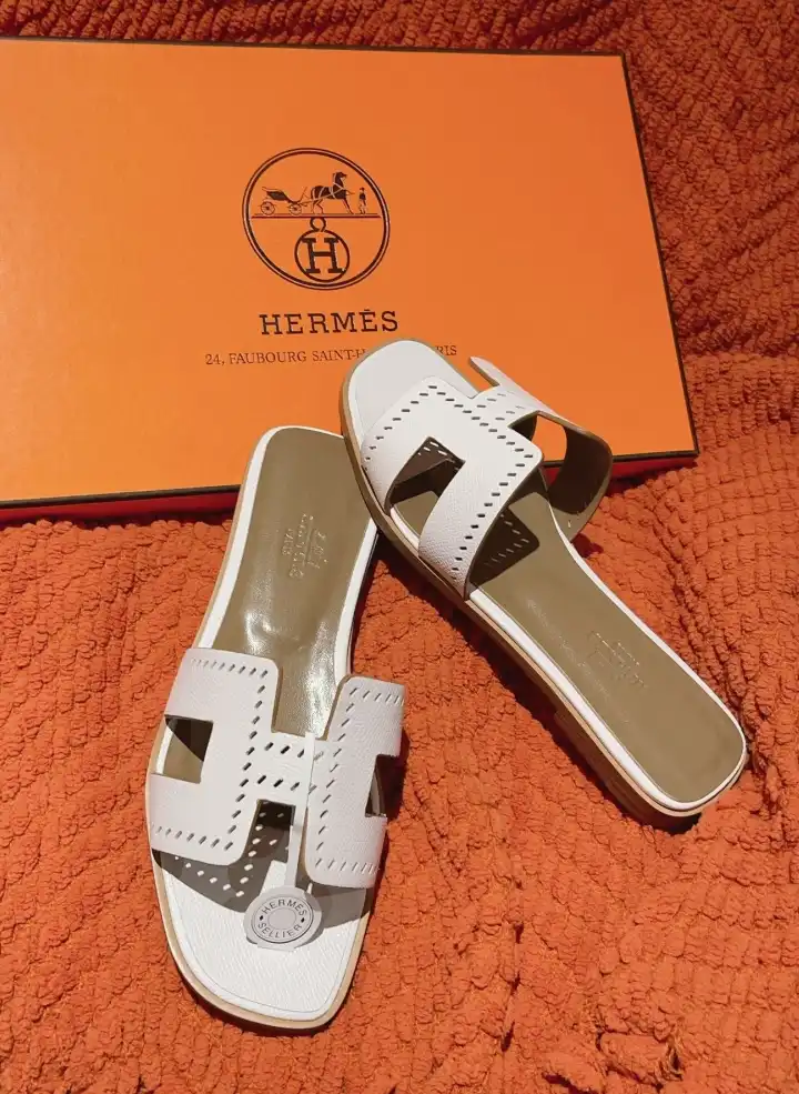 hype Hermes Slippers