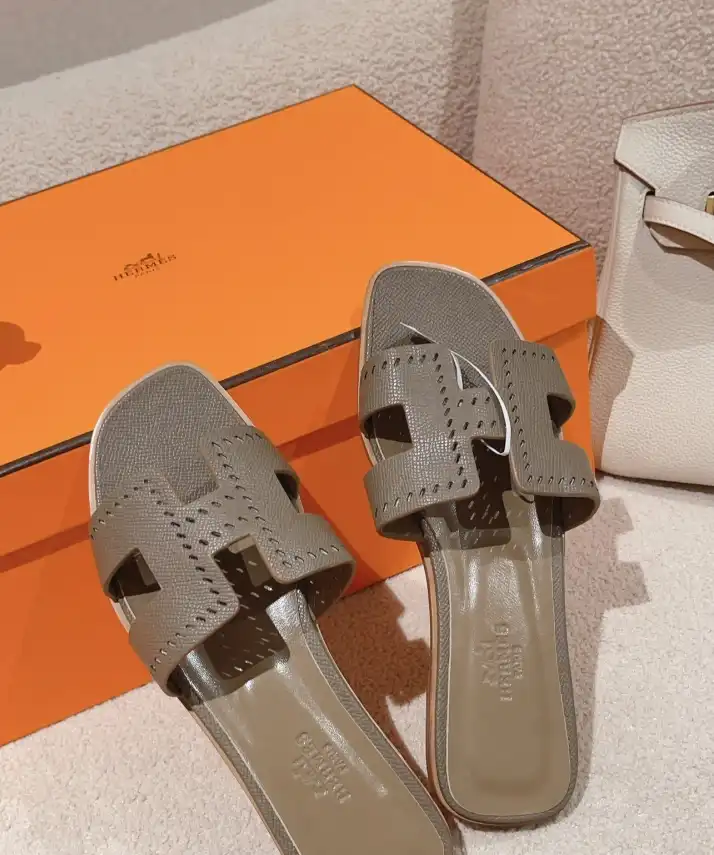 hype Hermes Slippers