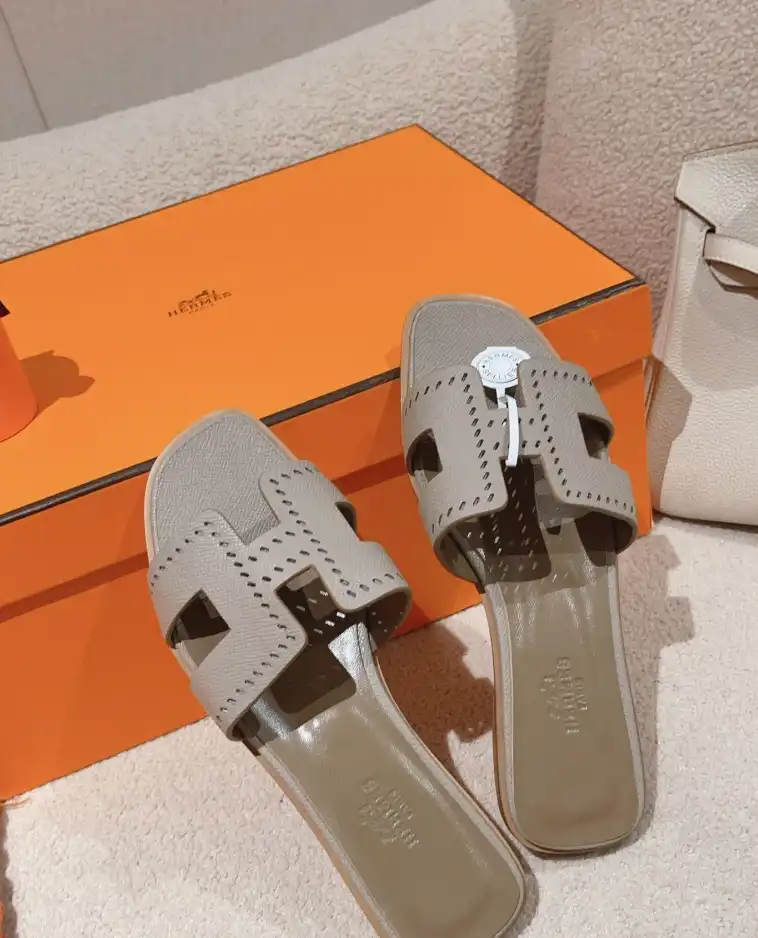 hype Hermes Slippers