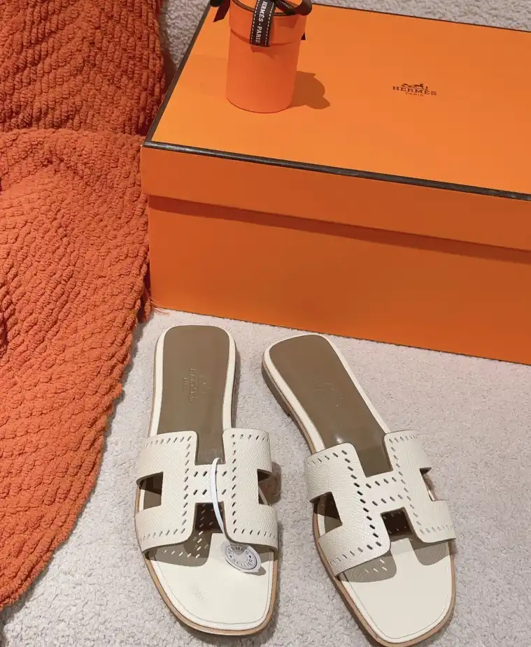 hype Hermes Slippers