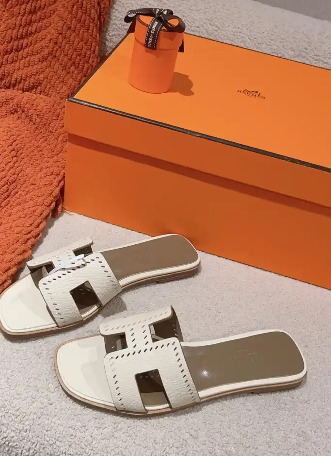 hype Hermes Slippers