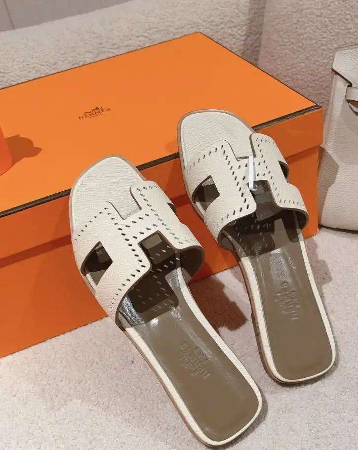 hype Hermes Slippers