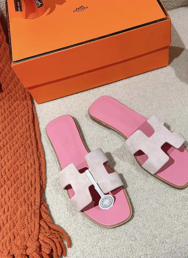 hype Hermes Slippers