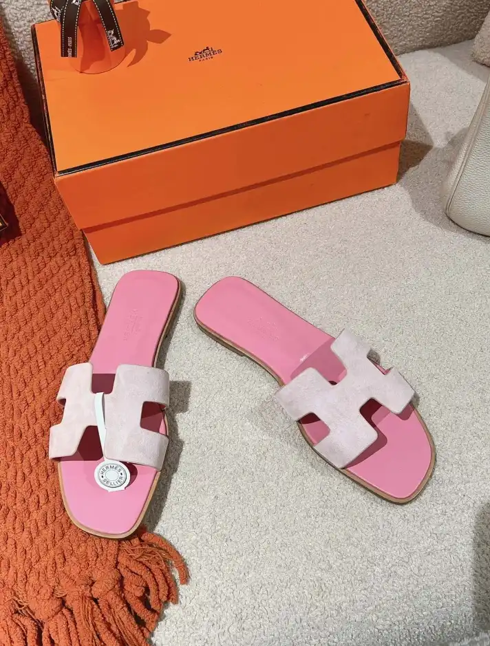 hype Hermes Slippers