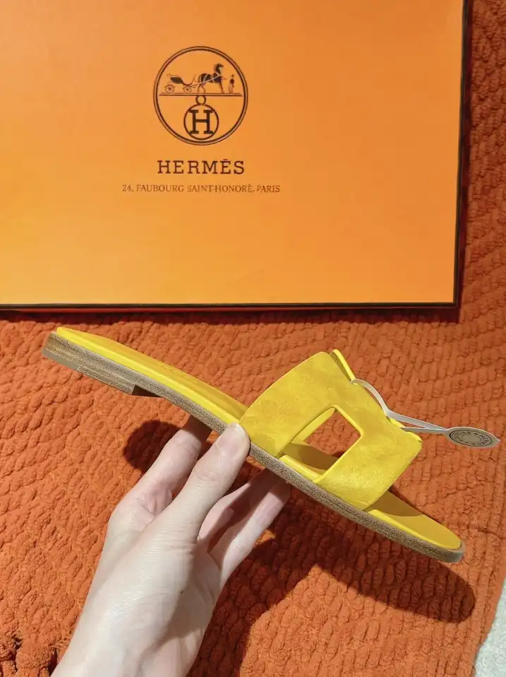 hype Hermes Slippers