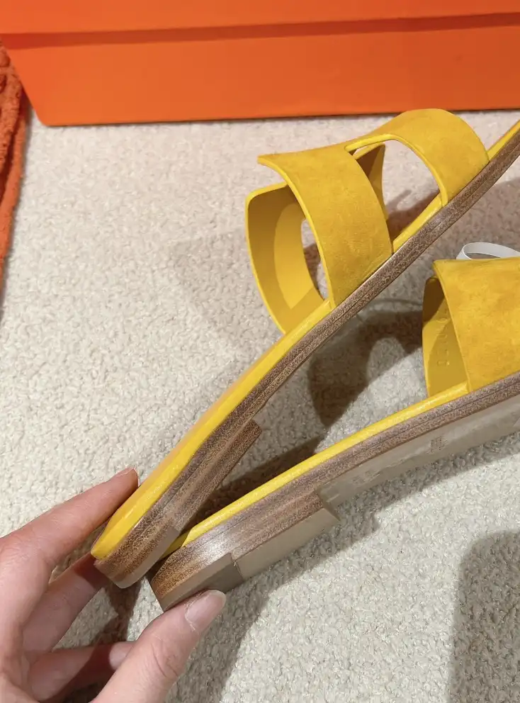 hype Hermes Slippers