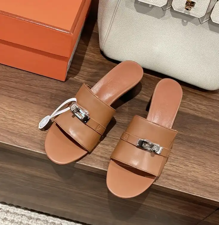 hype Hermes Slippers