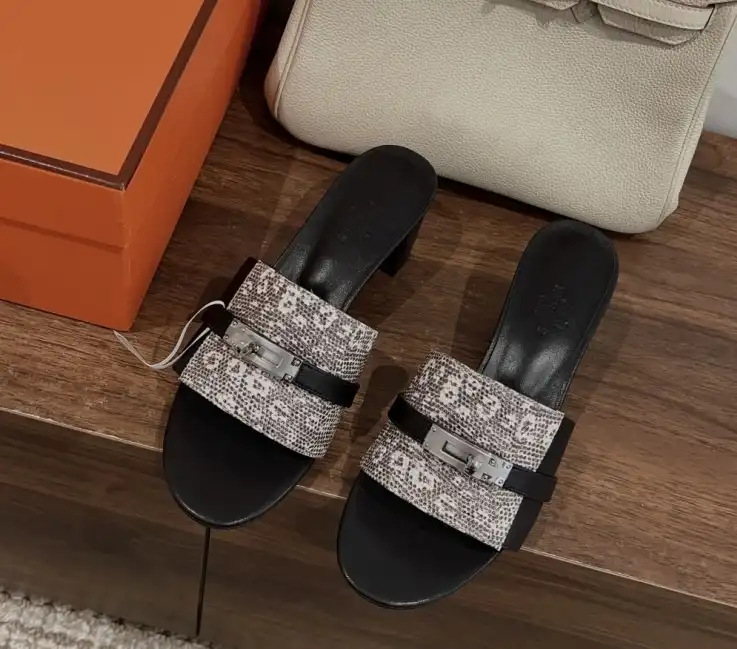 hype Hermes Slippers