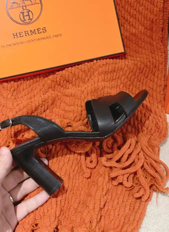 hype Hermes High Heels