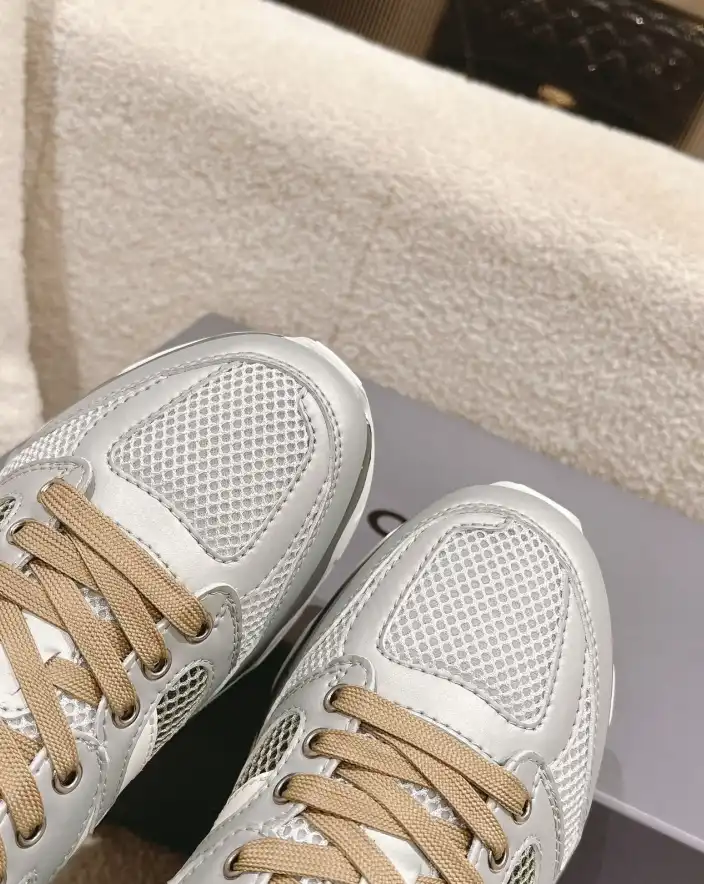 hype Hogan Sneakers