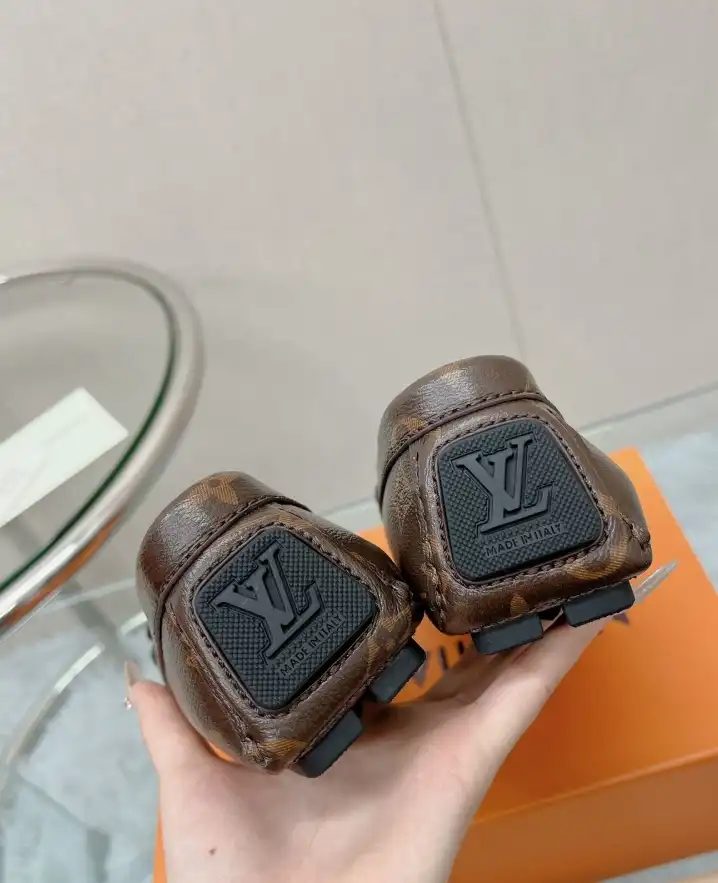 hype LV flat shoes