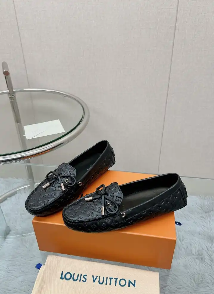 hype LV flat shoes