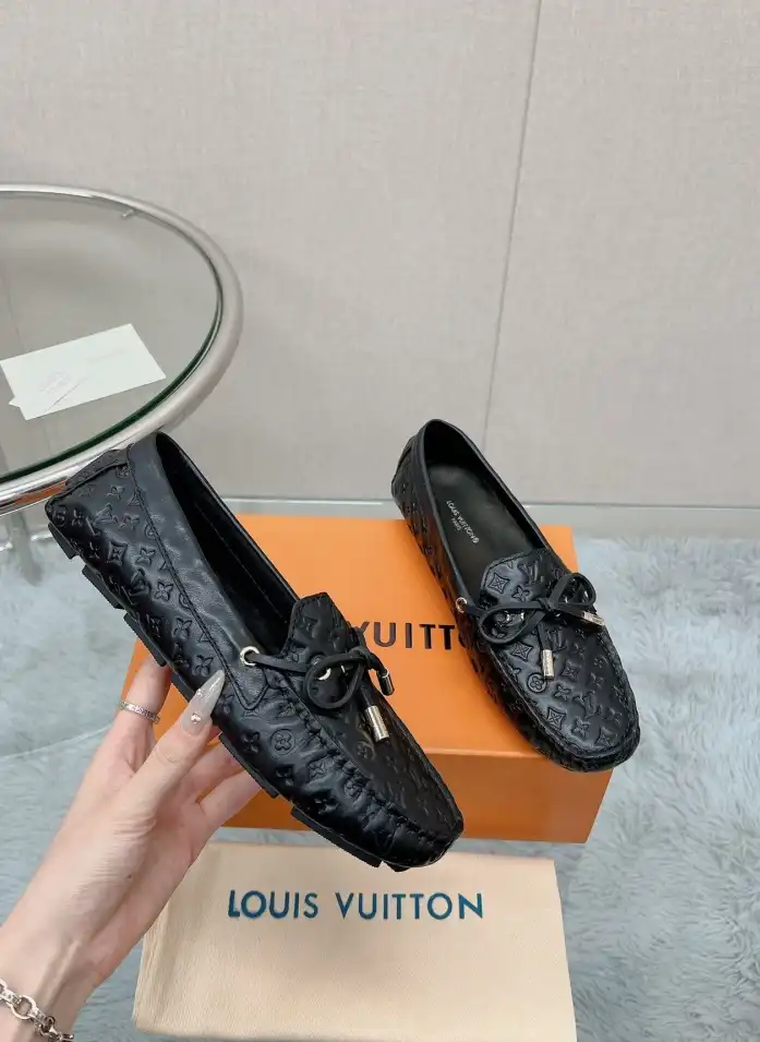 hype LV flat shoes