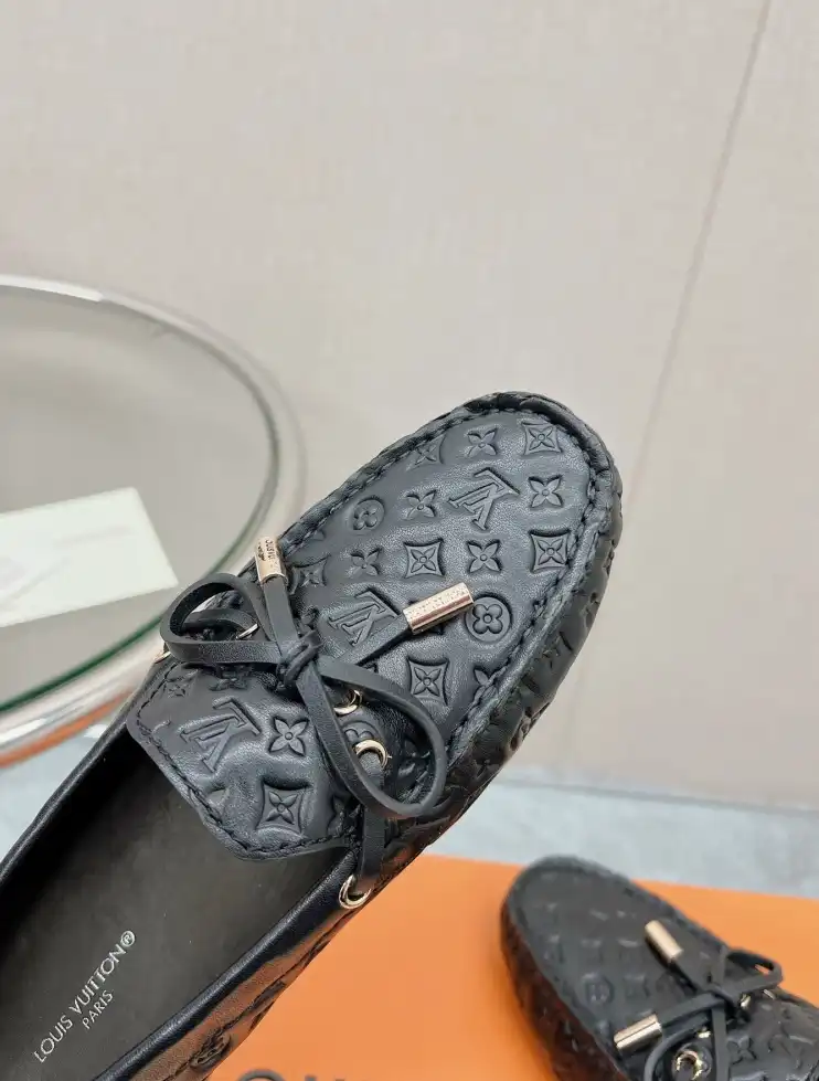 hype LV flat shoes