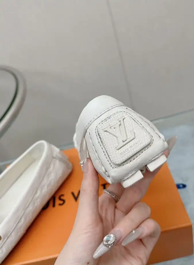 hype LV flat shoes