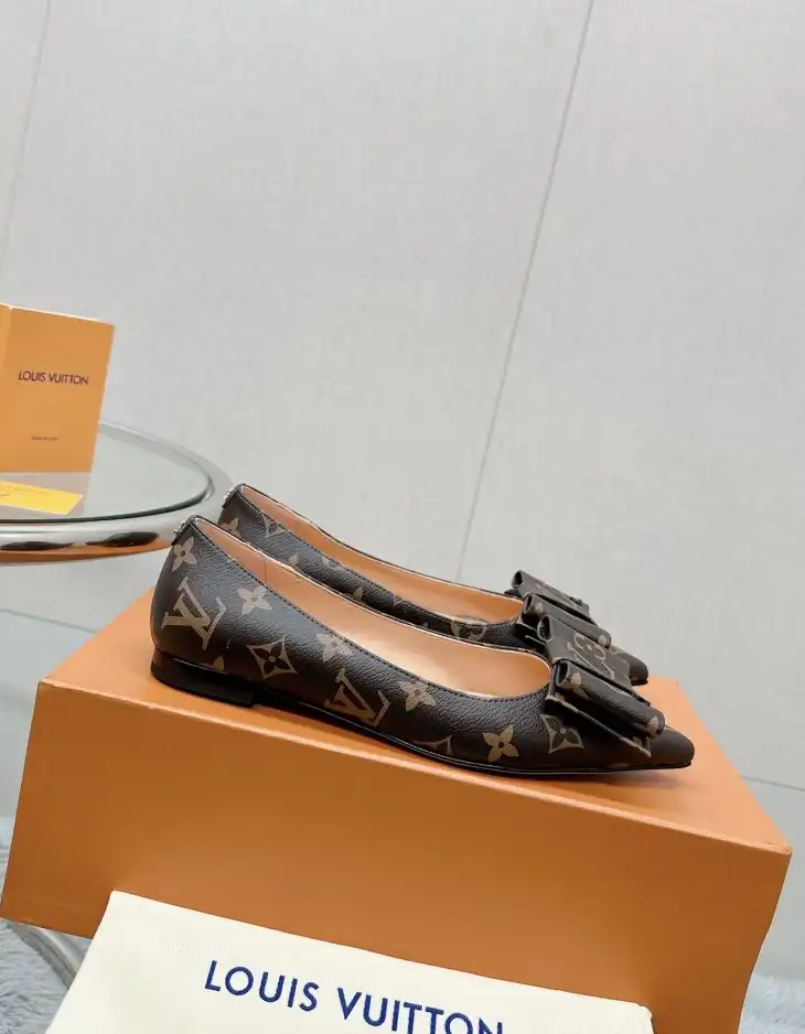 hype LV flat shoes