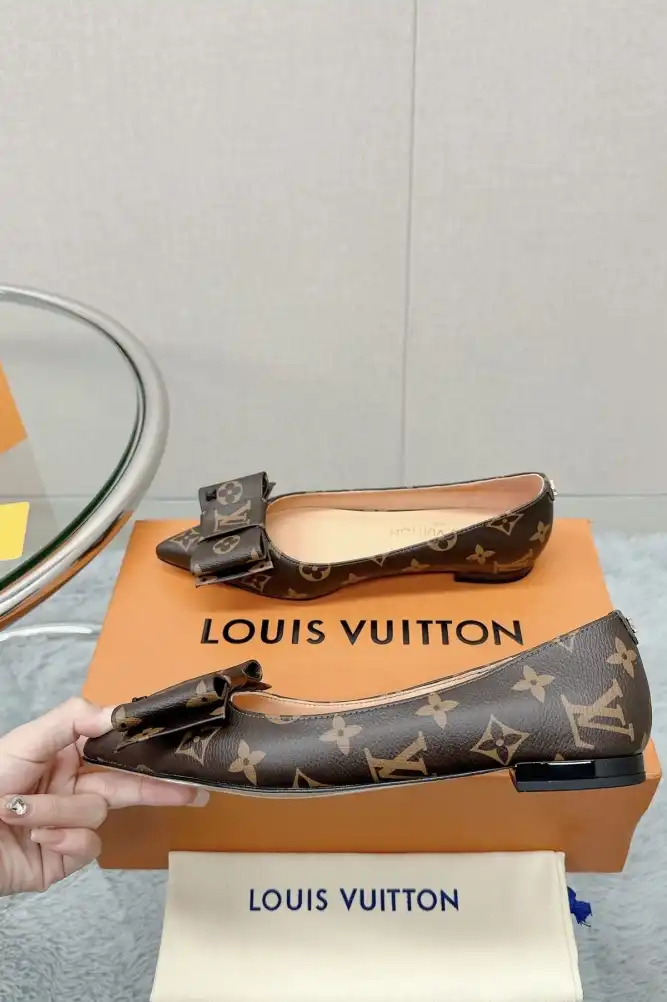 hype LV flat shoes