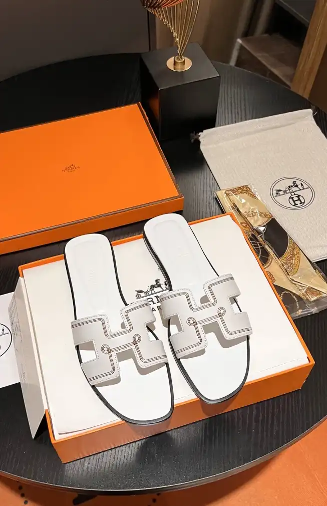 hype Hermes Slippers